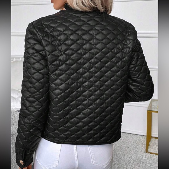 Cozy black button up quilt jacket - Picture 3 of 5